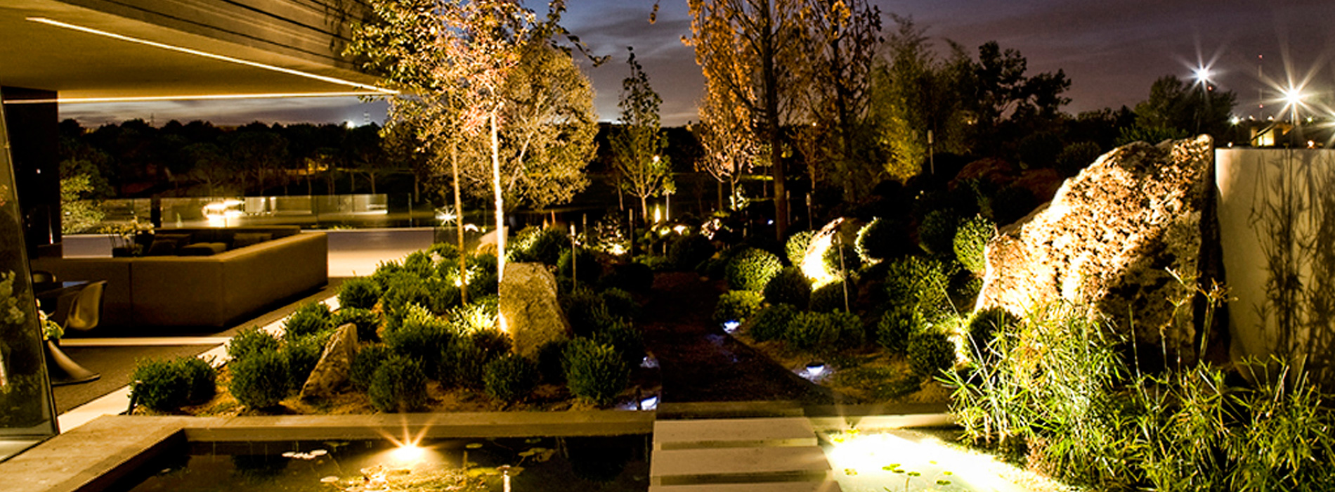 Lumipro Focos Para Jardin Iluminacion De Exterior Iluminacion Led Para Jardin Luces Para Jardin Mexico Iluminacion En Monterrey Mexico